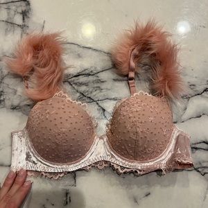 Light pink furry bra